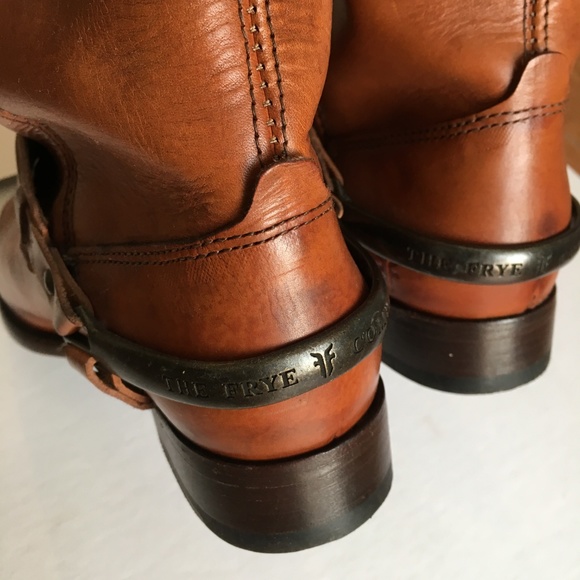 Frye Lindsay Spur Boots - Tan Colored Leather - 8M - Picture 2 of 7